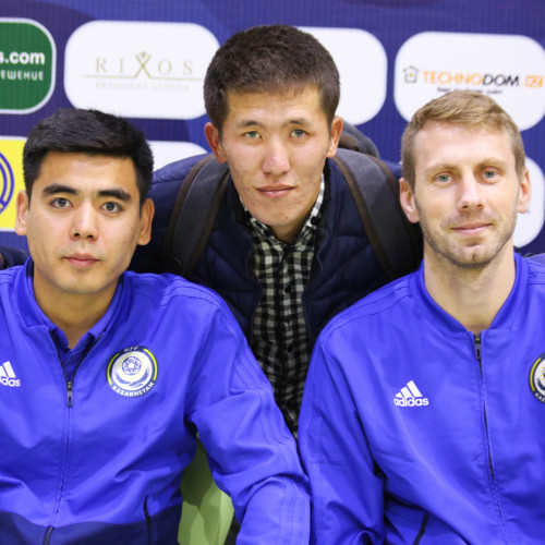 Football Players Erkebulan Tungyshbayev and Sergei Maly Met with Fans