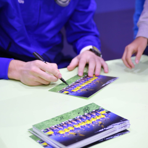 Football Players Erkebulan Tungyshbayev and Sergei Maly Met with Fans