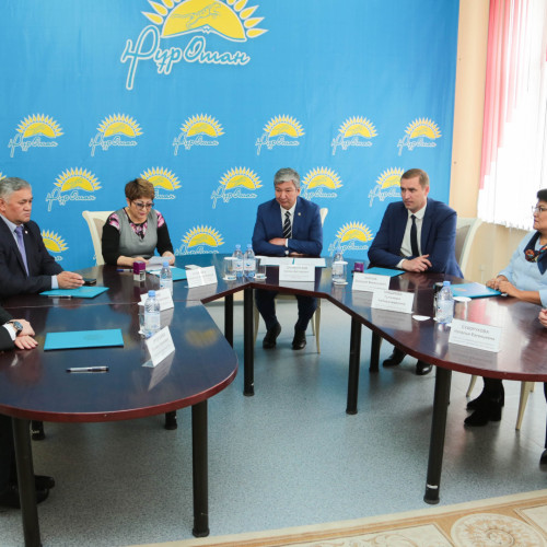 В Караганде подписали меморандум о развитии ЦП футбола