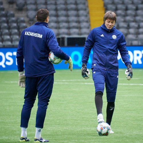 Pre-Match Training Session - Photo Report