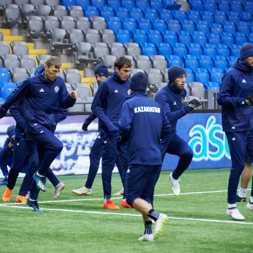 Pre-Match Training Session - Photo Report