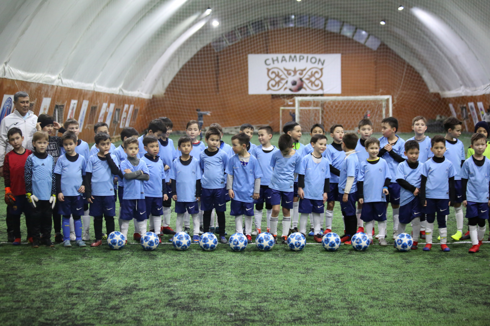 Children football club 'Astana Junior' Support the national team!