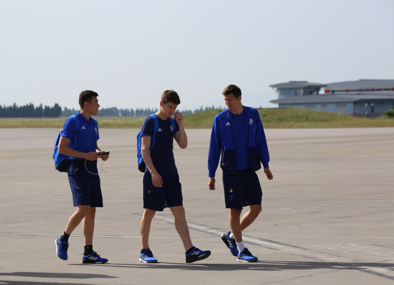 KAZAKHSTAN U-21 ARRIVE In PODGORICA