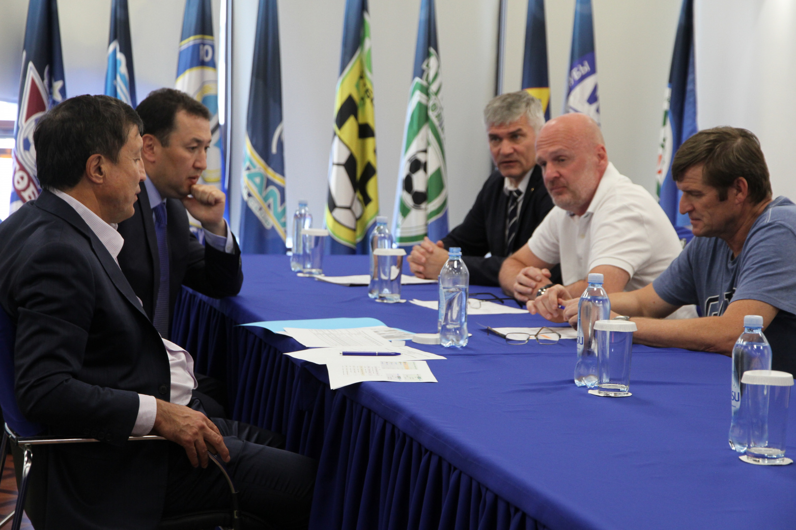 KFF President Hold Meeting With Coaching Staff