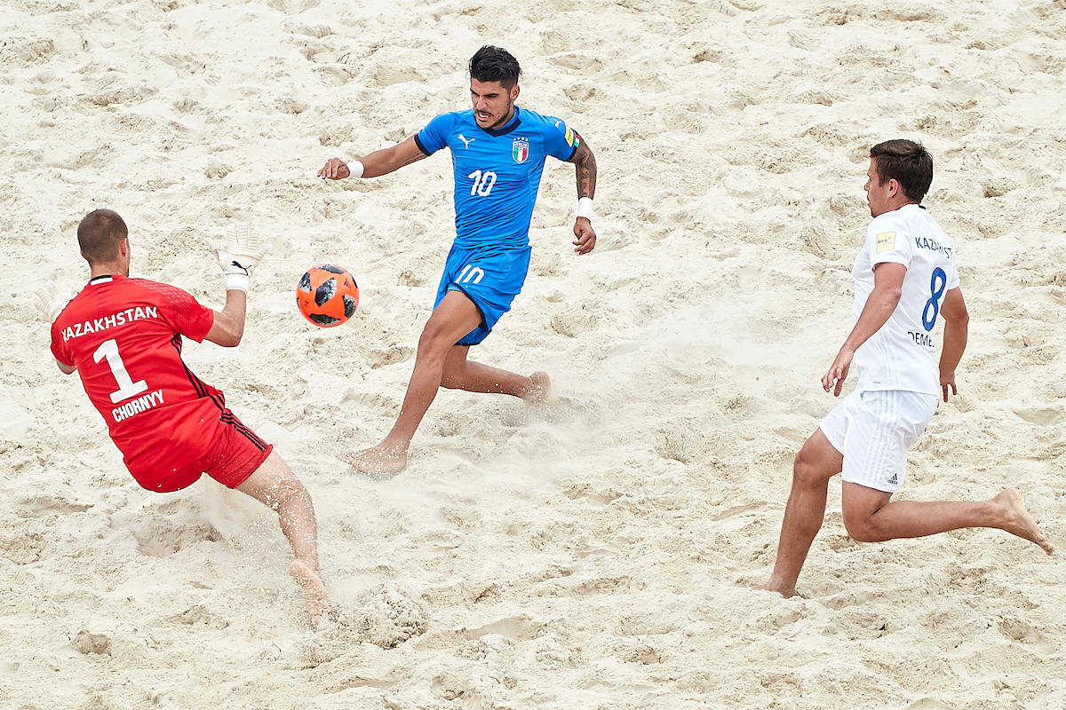 Kazakhstan Beach Soccer Team Lost to Italy