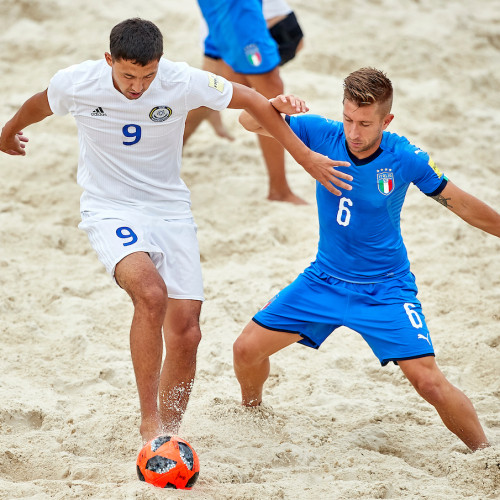 Kazakhstan Beach Soccer Team Lost to Italy