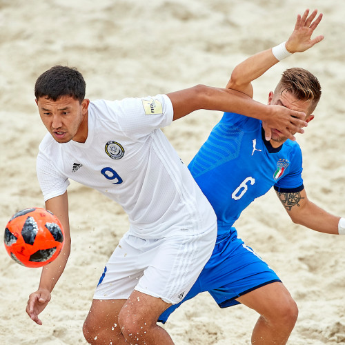 Kazakhstan Beach Soccer Team Lost to Italy