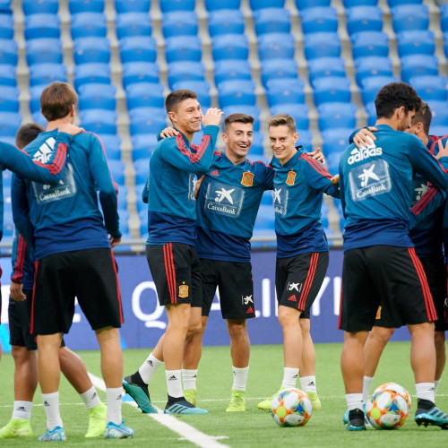Pre-Training Session of the Spanish youth team - Photos