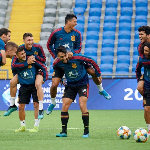 Pre-Training Session of the Spanish youth team - Photos