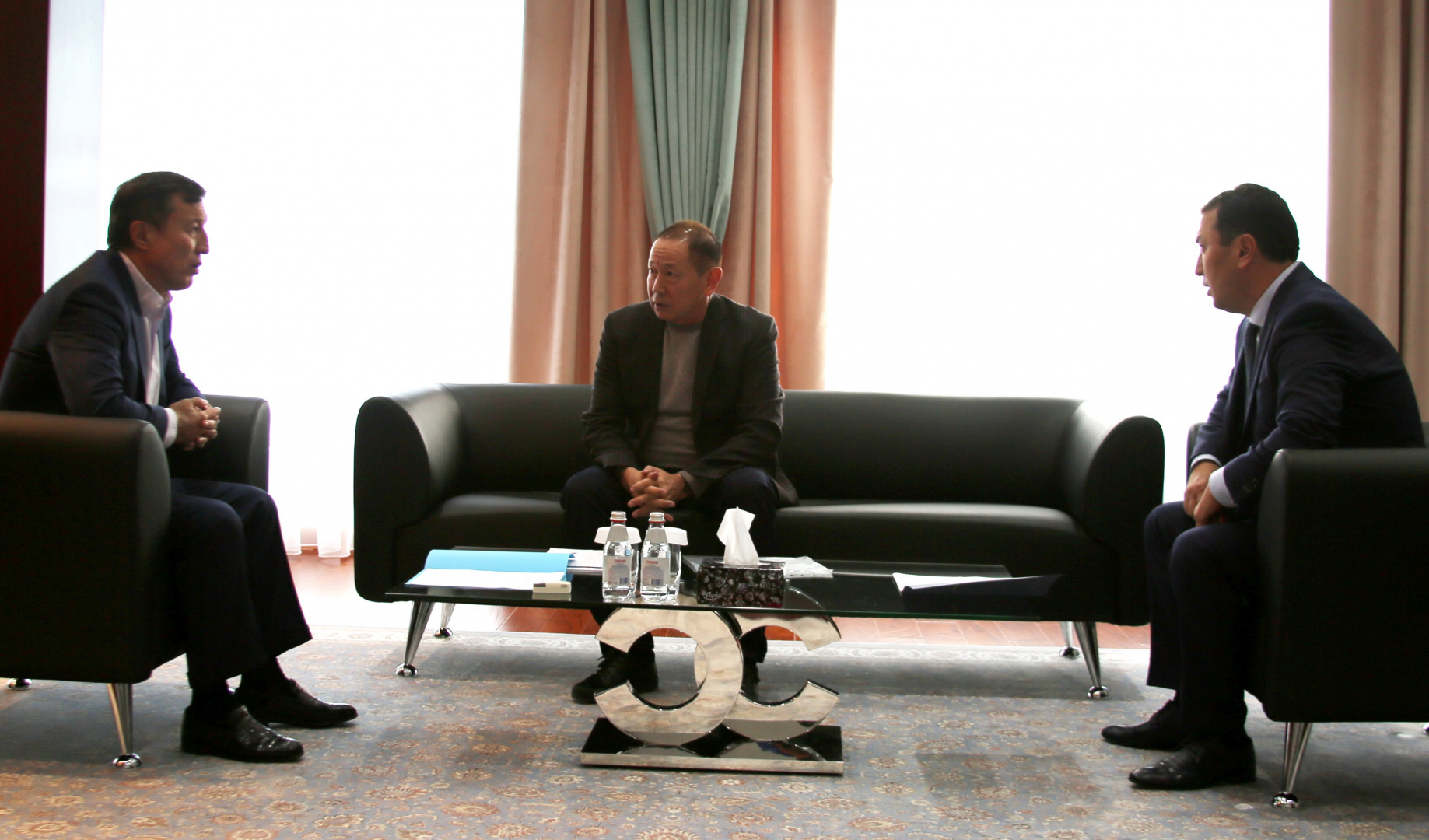 Adilbek Jaxybekov Meets with the President of FC 'BIIK-Kazygurt'