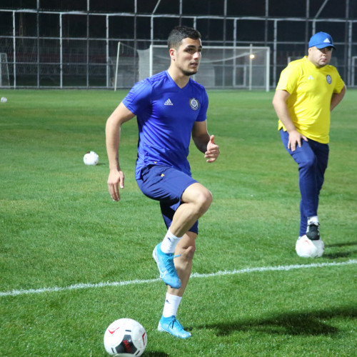 Kazakhstan U21 Arrives in Macedonia
