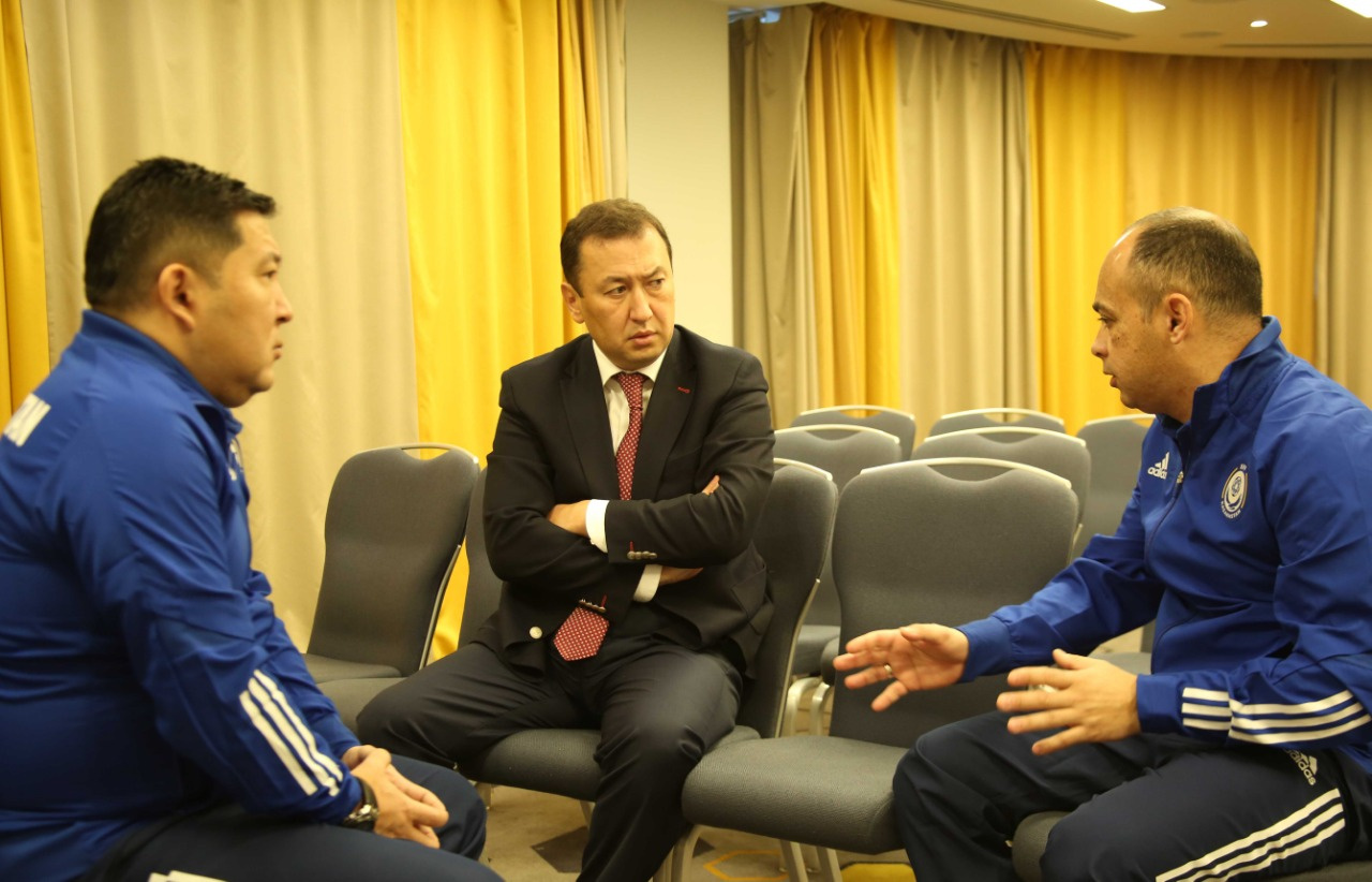 KFF General Secretary Meets with Kazakhstan Futsal Team
