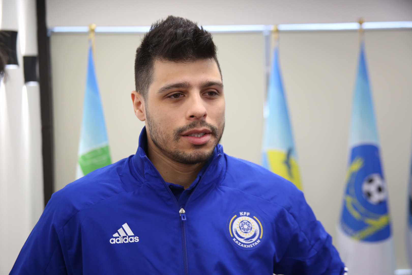 Higuita: 'A new generation of young goalkeepers is growing up in Kazakhstan'