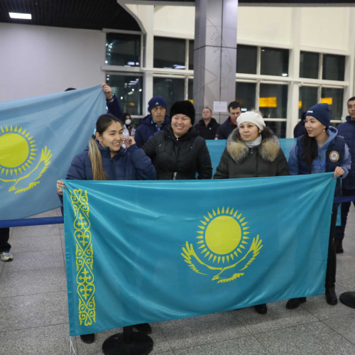 Kazakhstan Futsal Team Arrives in Almaty