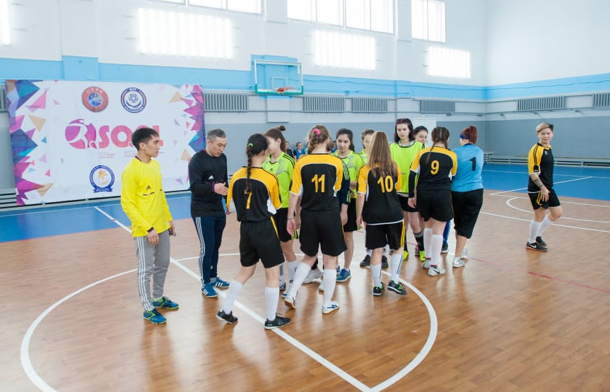 Футзалдан студент қыздар арасында іріктеу ойындары жалғасын тапты