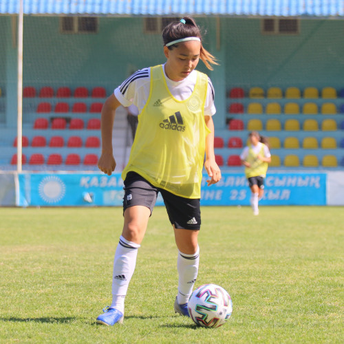 PHOTOS: PRE-MATCH TRAINING OF KAZAKHSTAN WOMEN'S NATIONAL FOOTBALL