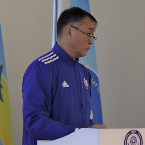 ҚФФ президенті Әділбек Жақсыбеков Қазақстан құрама командаларының жаттықтырушылар штабымен кездесті