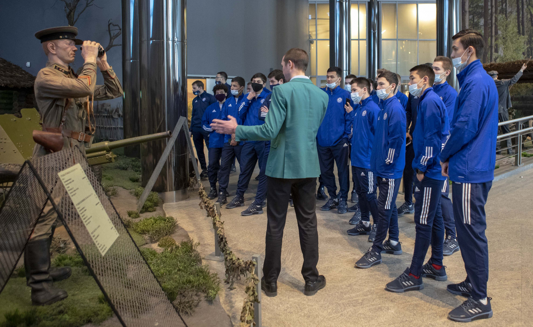Қазақстан жасөспірімдер құрамасы Ұлы Отан соғысы музейін тамашалады