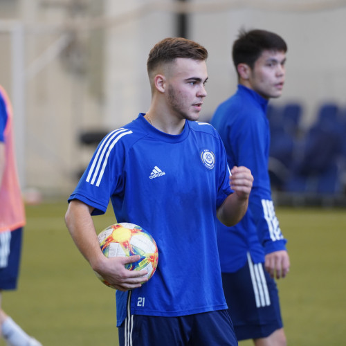 Қазақстан жасөспірімдер құрамасының жаттығуынан фоторепортаж