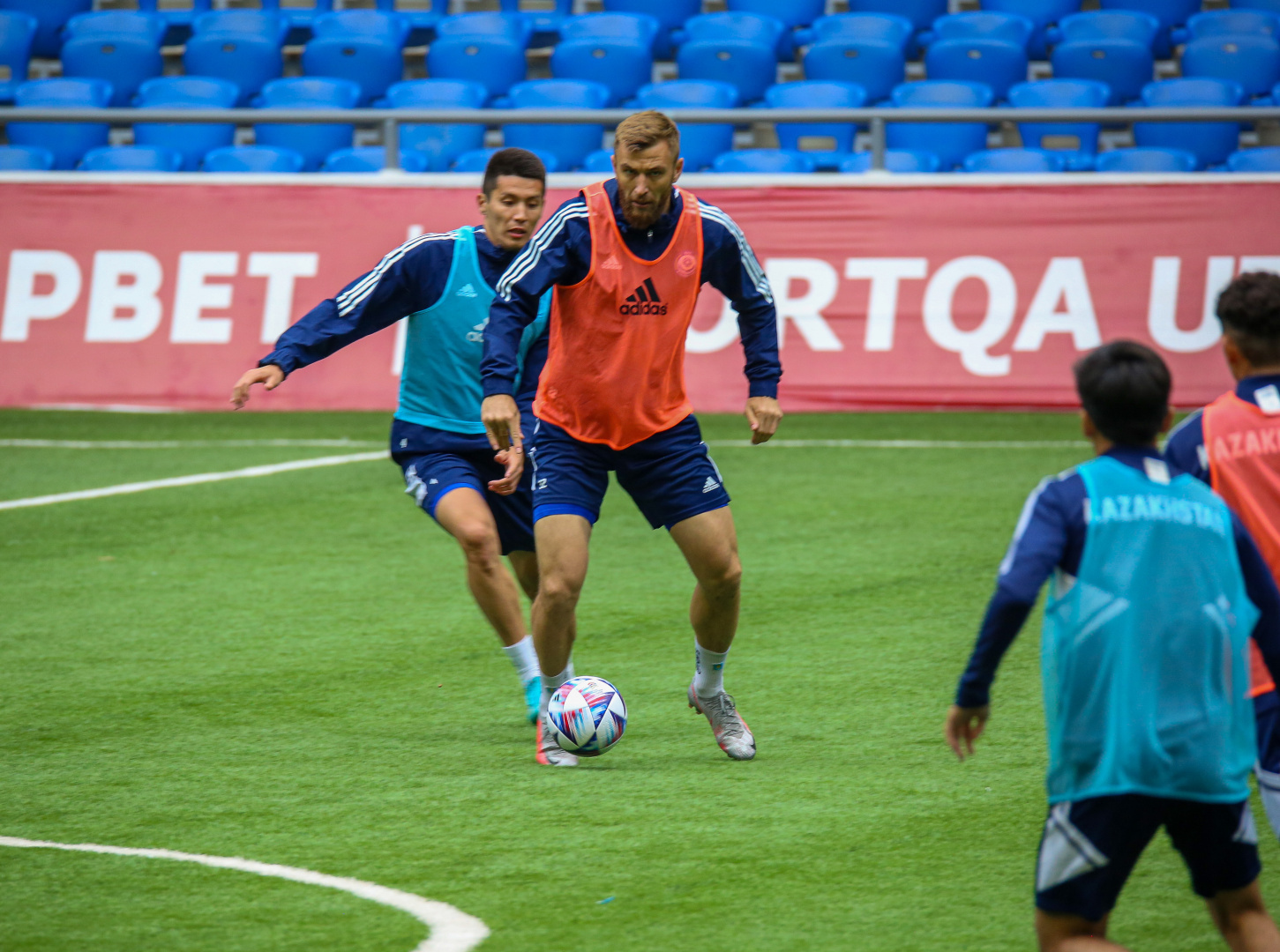 LOGVINENKO, NARZILDAEV, KASYM AND SHCHETKIN LEAVE THE KAZAKHSTAN TEAM CAMP