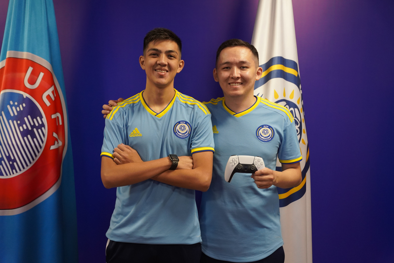 Сборная Казахстана по киберфутболу отправилась на чемпионат мира FIFAe Nations Cup 2022