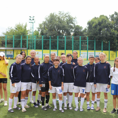 «Кайрат» – чемпион РК по футболу среди девичьих команд (2005-2006)