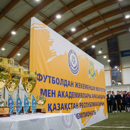 UEFA representative takes part in awarding ceremony