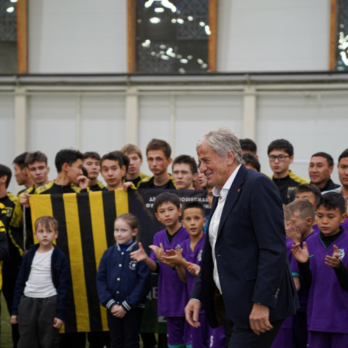 UEFA representative takes part in awarding ceremony
