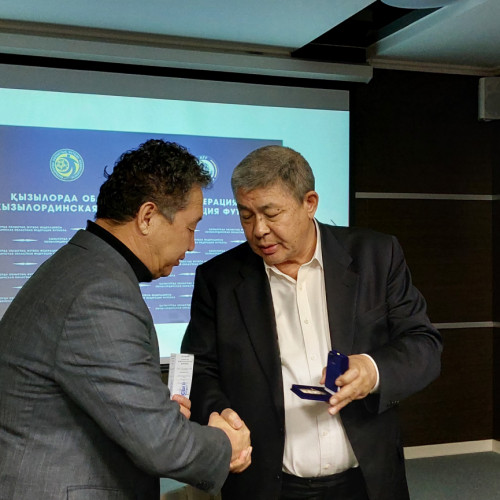 Regional federations receive commemorative awards in honor of the KFF 30th anniversary