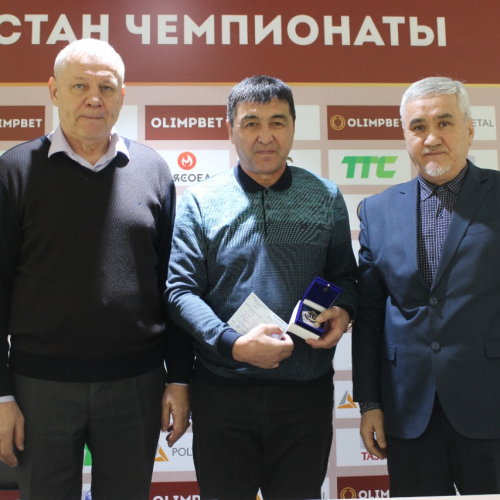 Regional federations receive commemorative awards in honor of the KFF 30th anniversary