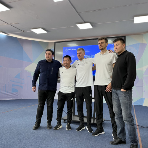 ҚФФ жалпы білім беретін мектептердің дене шынықтыру оқытушылары үшін төрешілік бойынша оқыту жүргізеді