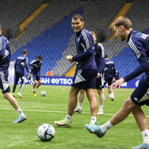 Photos from the pre-match training session of the Kazakhstan national team