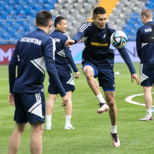 Kazakhstan pre-match training session - Photos