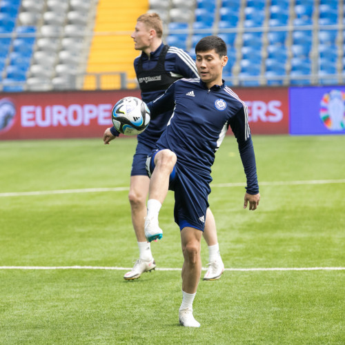 Kazakhstan pre-match training session - Photos