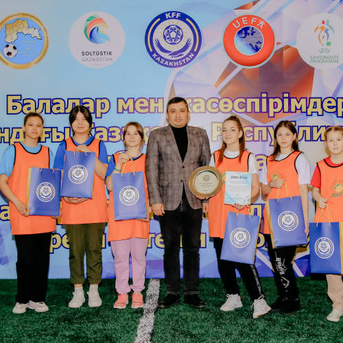 Қызылжарда балалар үйінің тәрбиеленушілеріне арналған республикалық футбол фестивалі өтті