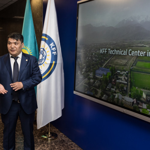 FIFA President visits Football House
