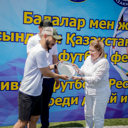 Қызылордада балалар үйінің тәрбиеленушілеріне арналған футбол фестивалі өтті