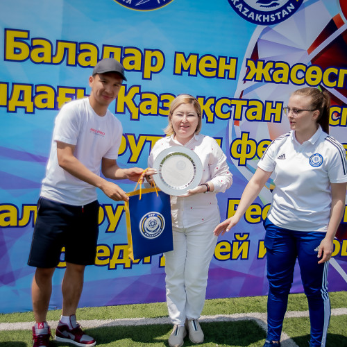 Қызылордада балалар үйінің тәрбиеленушілеріне арналған футбол фестивалі өтті