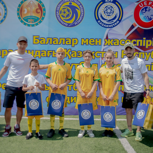 Қызылордада балалар үйінің тәрбиеленушілеріне арналған футбол фестивалі өтті