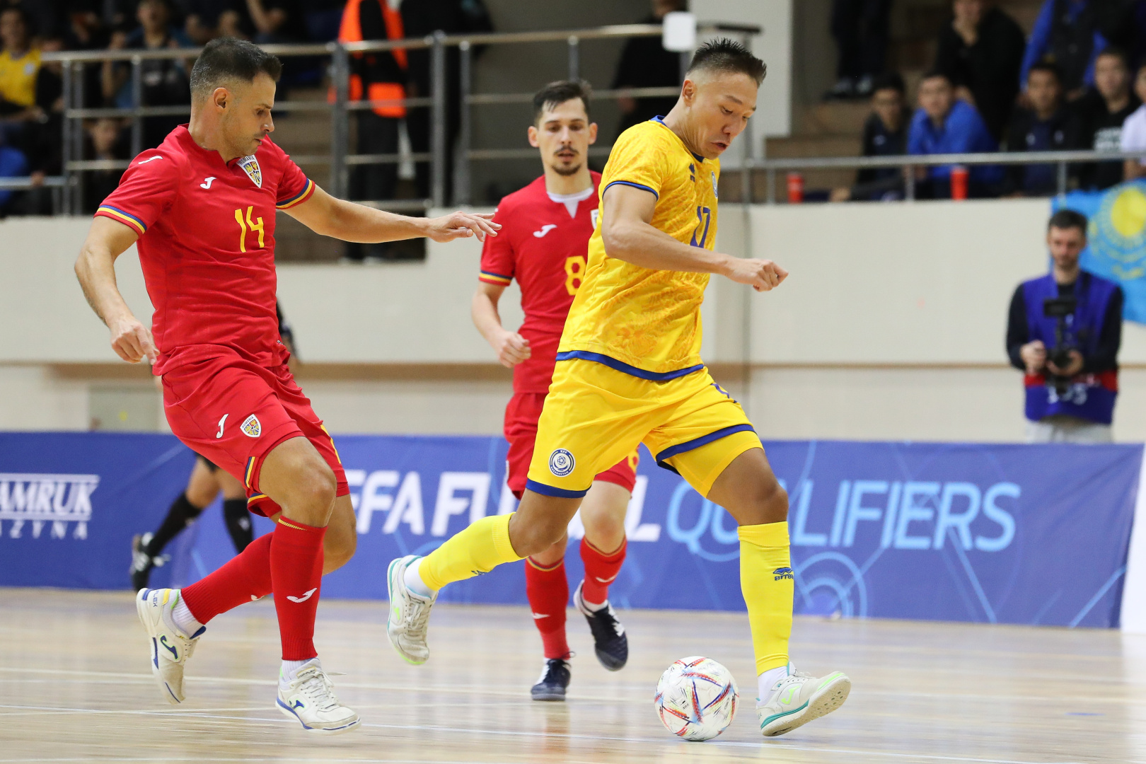 Kazakhstan Futsal team beat Romania