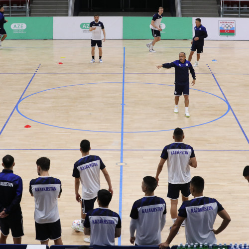 Kazakhstan futsal team in Baku - Photos