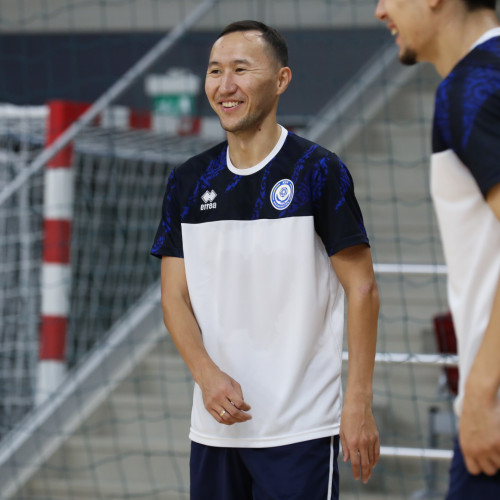 Kazakhstan futsal team in Baku - Photos