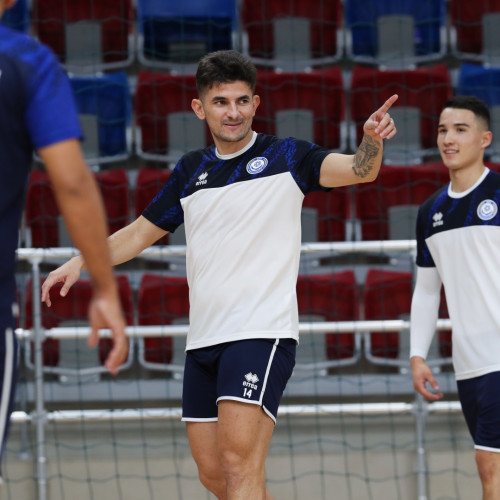 Kazakhstan futsal team in Baku - Photos