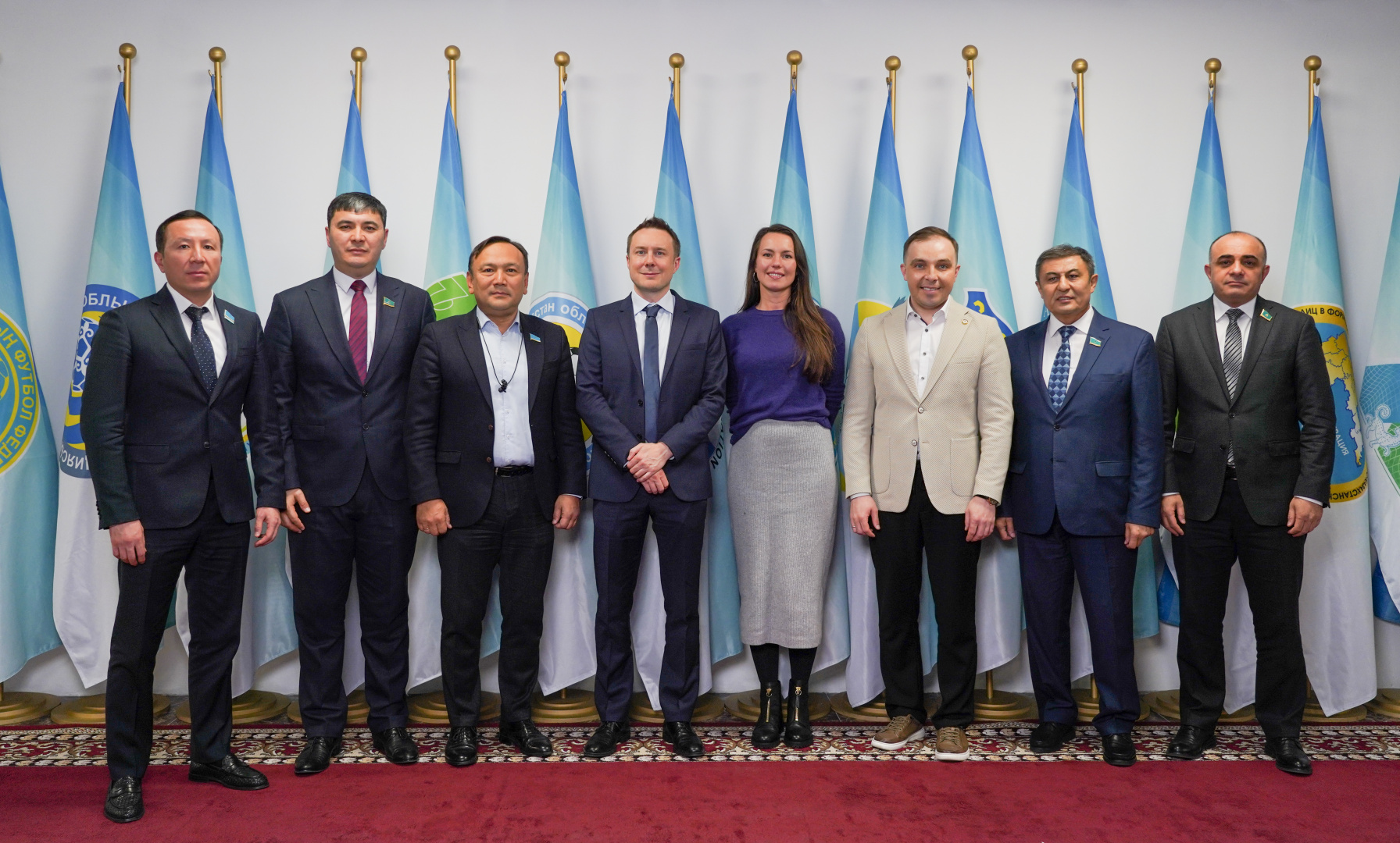 Астанада ҚР Парламенті Сенаты мен Мәжілісі депутаттарының УЕФА өкілдерімен кездесу өтті