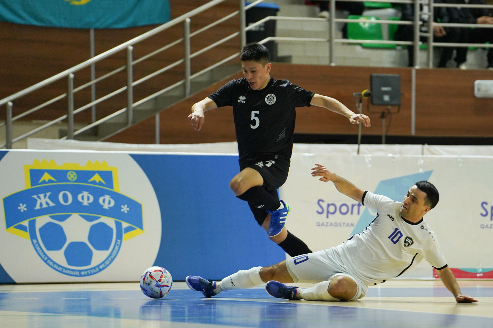 Kazakhstan futsal team played (2:2) with Uzbekistan