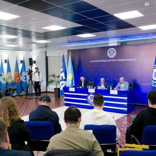 ҚФФ президенті мен Қазақстан құрамасы бас бапкерінің қатысуымен баспасөз мәслихаты өтті