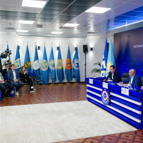 ҚФФ президенті мен Қазақстан құрамасы бас бапкерінің қатысуымен баспасөз мәслихаты өтті