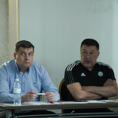Астанада жағажай футболы мен футзал төрешілеріне арналған семинар өтіп жатыр