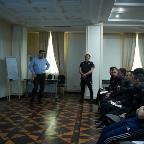 Астанада жағажай футболы мен футзал төрешілеріне арналған семинар өтіп жатыр
