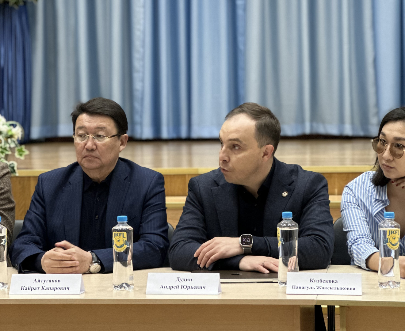 Қарағандыда еліміздегі бұқаралық футболдың дамуы талқыланды